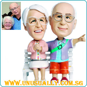 Custom 3D Caricature Sweet Lovely Couple Figurines